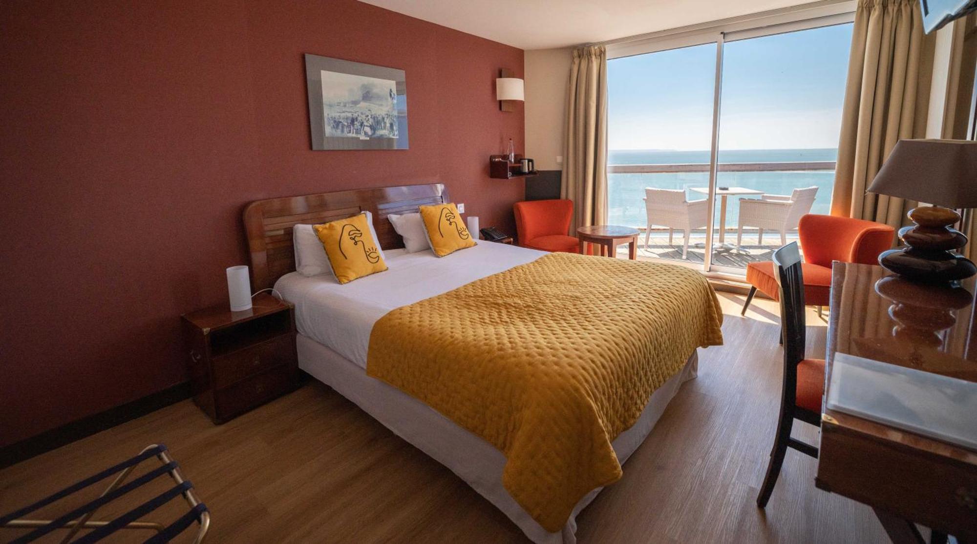Logis Hotel - La Petite Rade Гавр Екстер'єр фото
