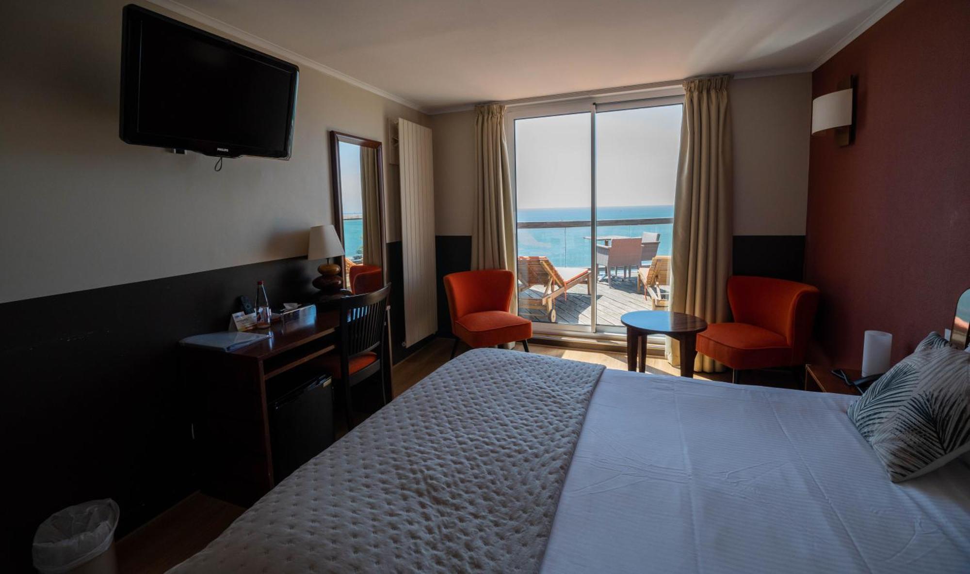 Logis Hotel - La Petite Rade Гавр Екстер'єр фото