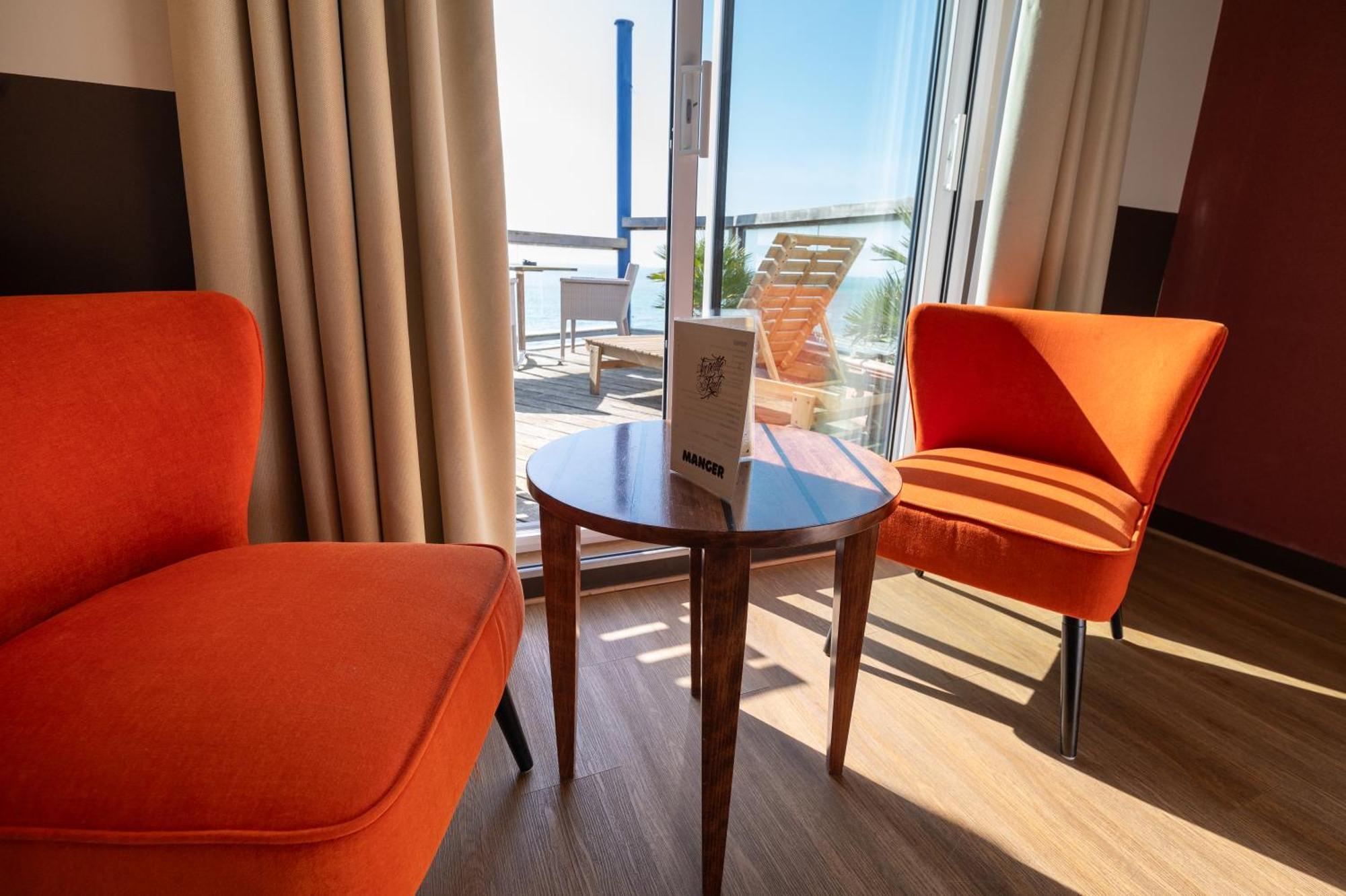 Logis Hotel - La Petite Rade Гавр Екстер'єр фото
